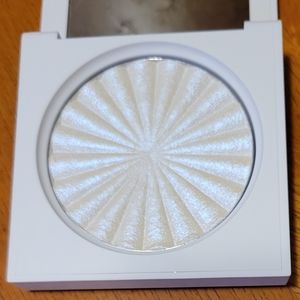 Ofra Space Baby highlighter